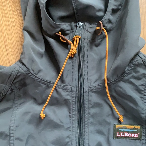 L.L Bean pullover - Picture 3 of 6